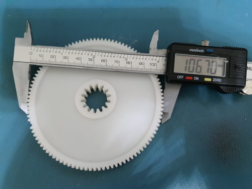 Gear Design, number of Teeth 105 and Internal gear teeth 14 Electrovo